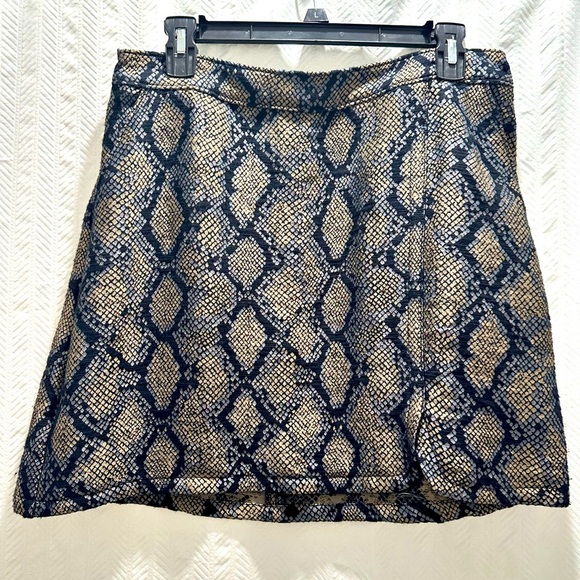 NWT Express Snake Skin High Rise Mini Skirt - Picture 2 of 6